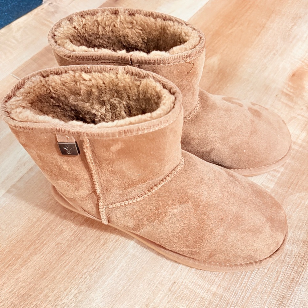 EMU Australia Tan Sheepskin Boots